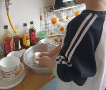平湖帮妈妈做家务的收获有哪些？